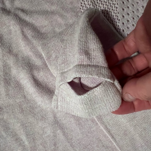 Lululemon Still Movement pullover - Picture 4 of 9